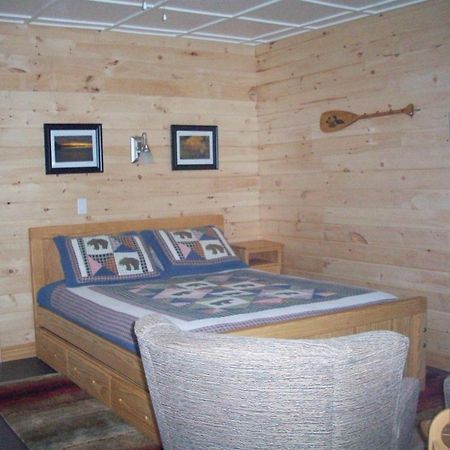 Lakewoods Cottage Oxtongue Lake Rum bild
