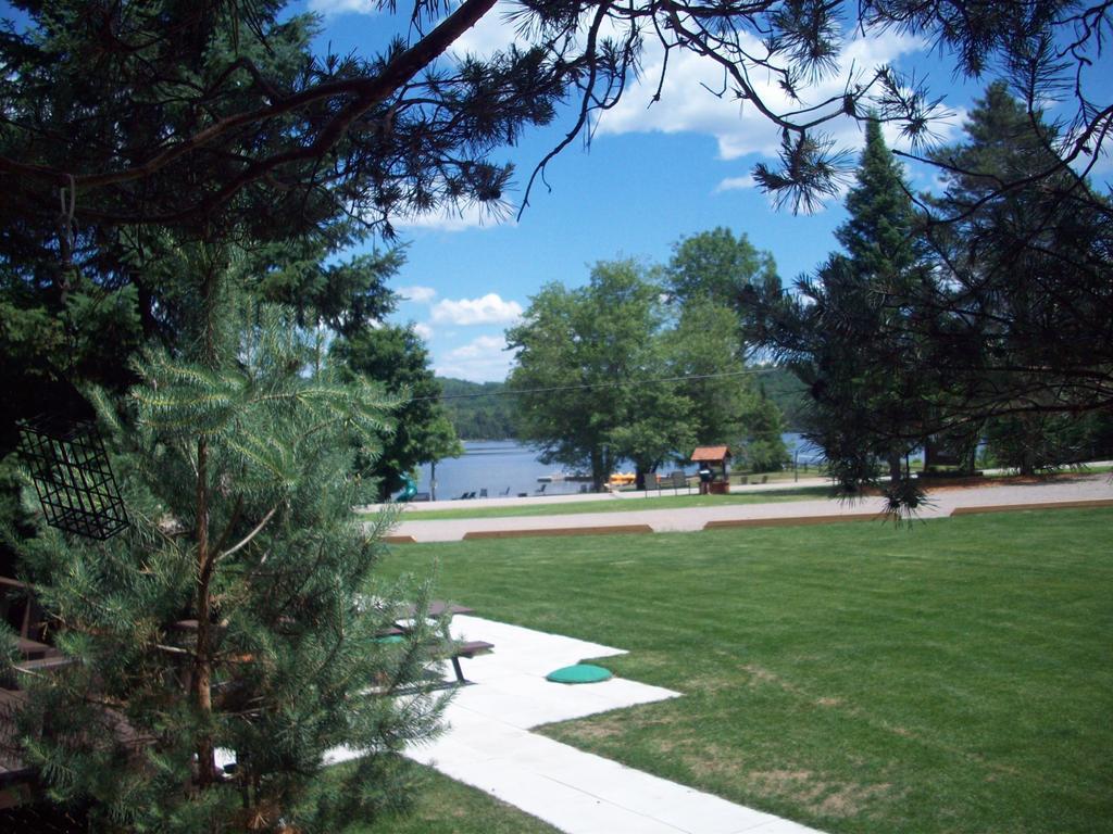 Lakewoods Cottage Oxtongue Lake Rum bild