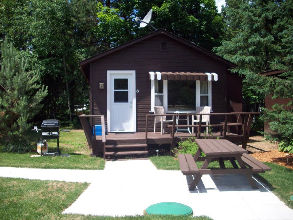 Lakewoods Cottage Oxtongue Lake Rum bild