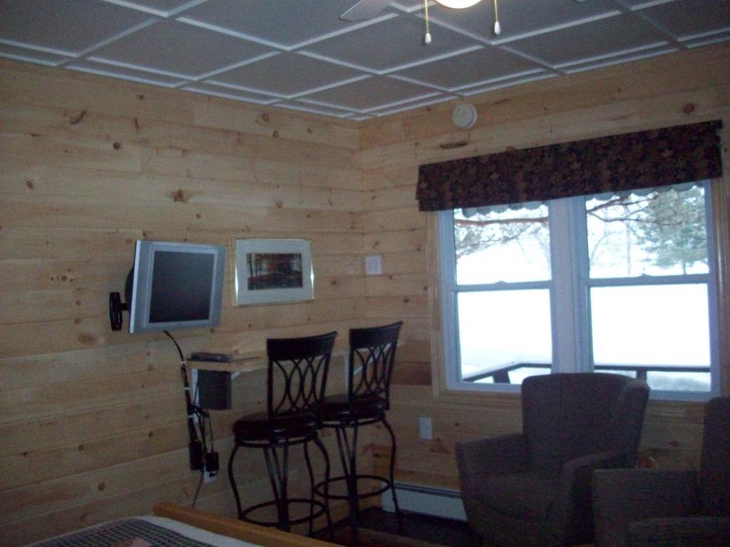 Lakewoods Cottage Oxtongue Lake Rum bild